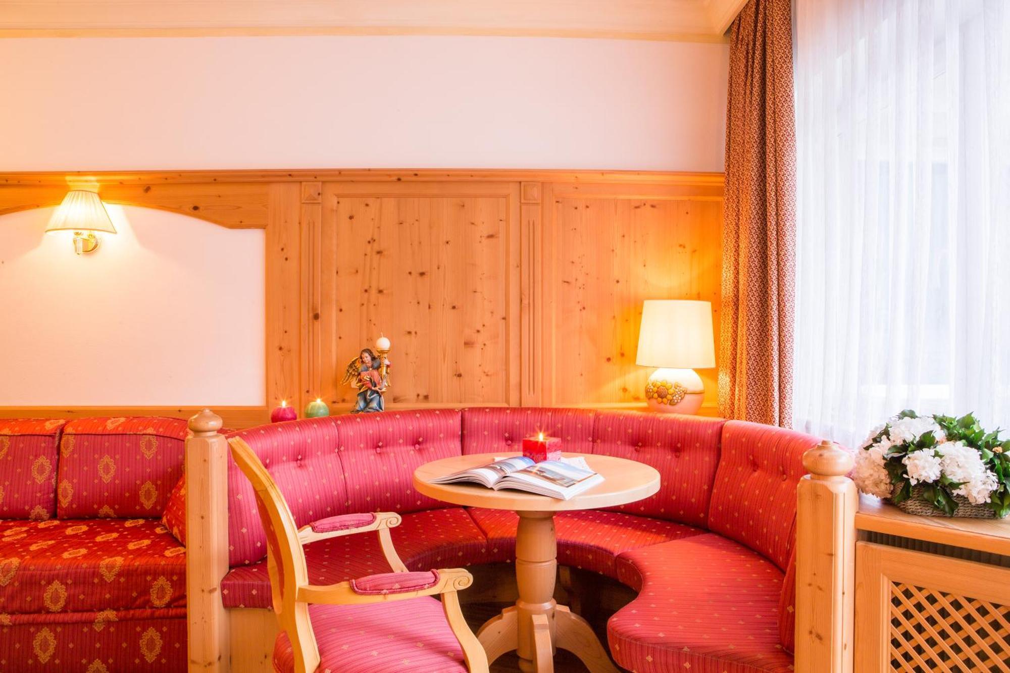 Dolomites Wellness Hotel Savoy La Villa  Luaran gambar
